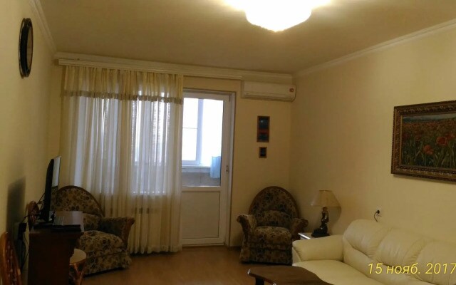 Квартира на Крымской 272