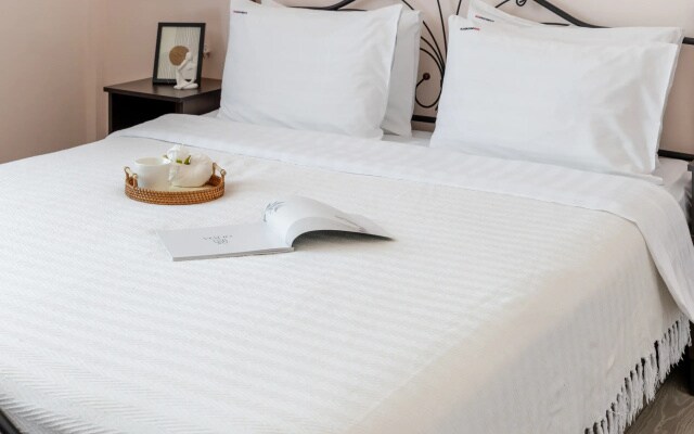 Апартаменты Red Apartments Крамского Верона