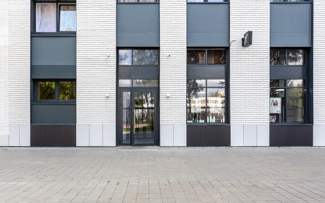 Апартаменты на Коминтерна 15