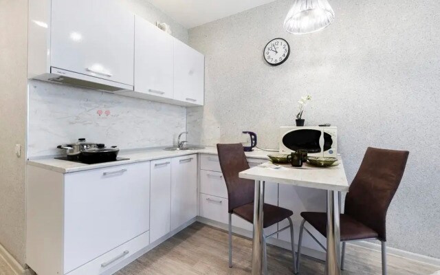 Апартаменты Prince Apartments на ПроспектеСтроителей 18 (112)