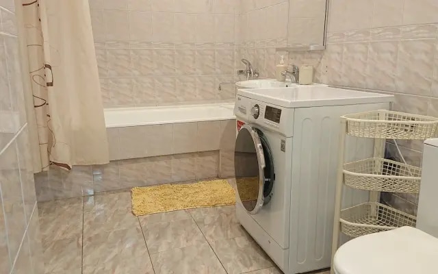 Апартаменты рядом центр Кругозор