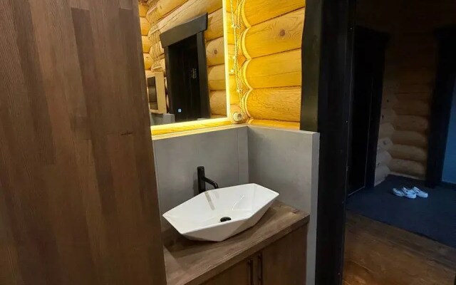Частный дом Дом в Ласьве