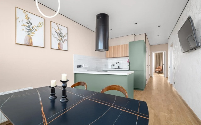 Квартира на Мурата Ахеджака 12к8
