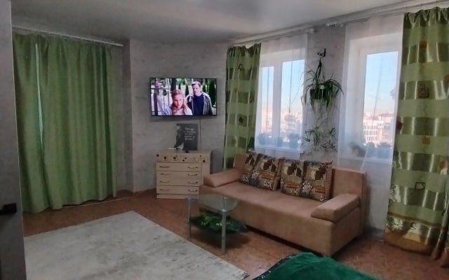 Квартира С Видом на ТЦ Солнечный