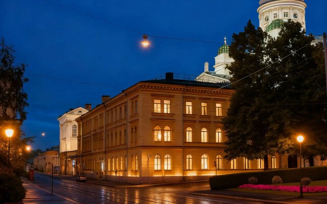 Отель Senate