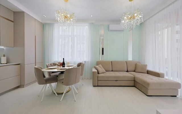 Квартира Тиффани Раушен Апарт