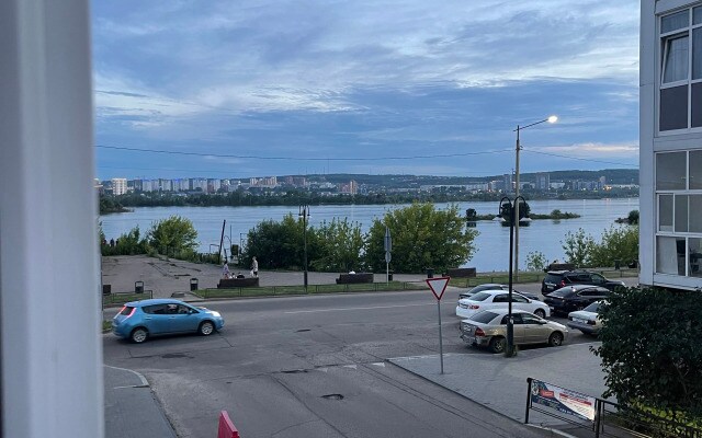 Квартира Уютная с видом на Ангару