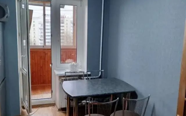 Квартира трехкомнатнaя с видом на паpк Побeды