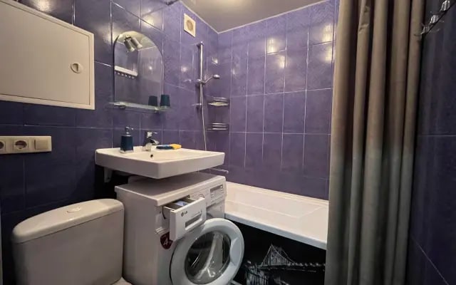 Квартира 1к Уник Апарт Фиалка рядом с Автомотив РИАцентром КузГТУ и Кемвод