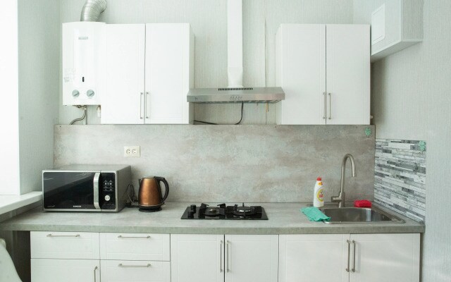 Prostornaya, Svetlaya Na Naberezhnoy Flat