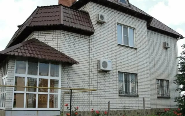 Частный дом в элитном районе рядом с морем