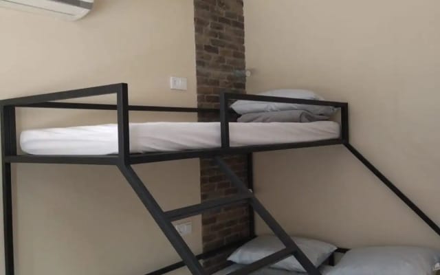 RE hostel Premium