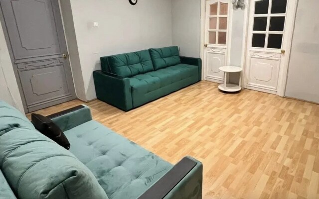 Квартира SpbStay с 2 Спальнями и Балконом