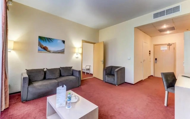 Отель Аквариум, ZONT Hotel Group