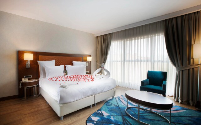 Отель Mercure Istanbul Bakirkoy