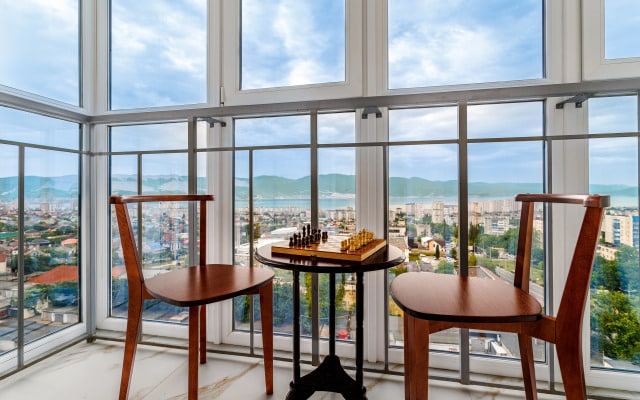 Квартира с Роскошным Видом на Море и Горы от  Home Group