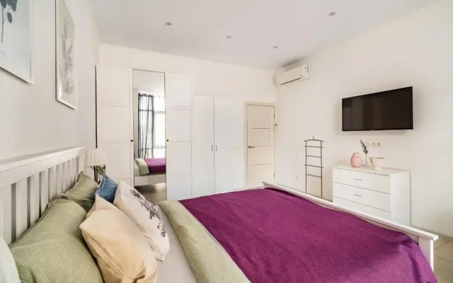 Апартаменты Flat in modern Provence