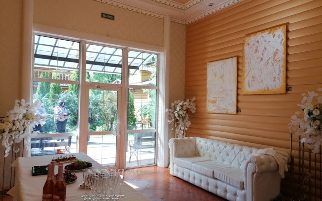 Razdolie Hotel