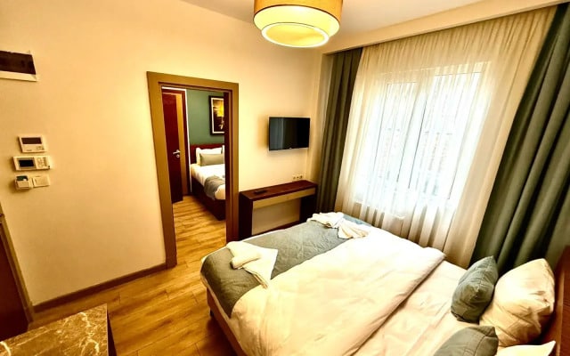 Отель Beyoğlu Suites