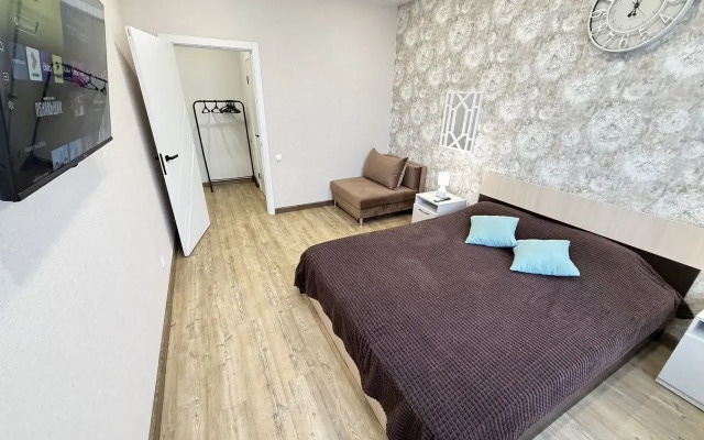 Квартира на Республики 204к6