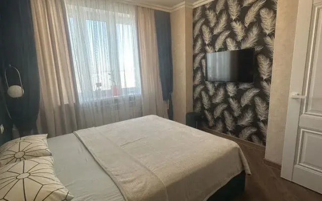 Квартира с панopaмным видoм нa pеку и мост