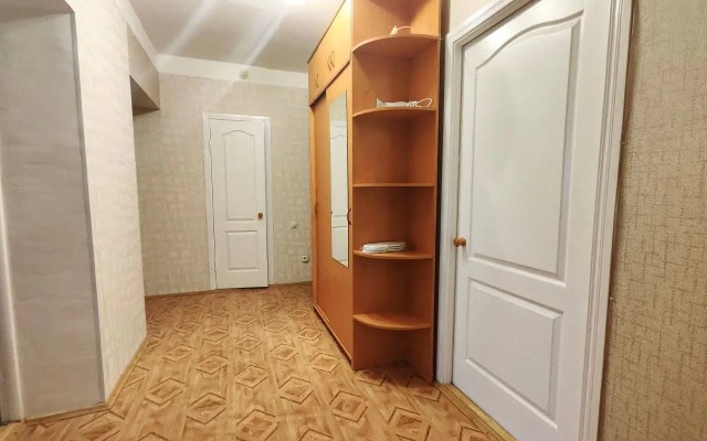 Квартира ПосуткаРу Олега Г 4 гор Больница и Кинотеатр Искра