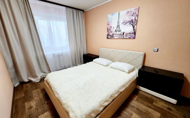 Квартира Трехкомнатная квартира, Ленинградский 10