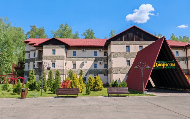 Отель Джунгли