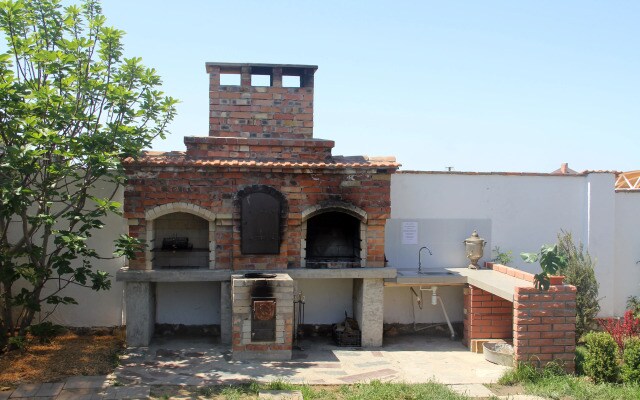 Zhemchuzhina Stepi Guest House