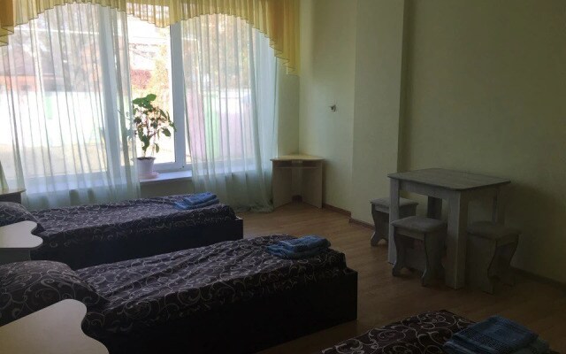 Tsentralnyij Guest House