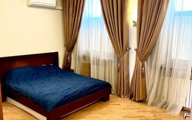 Апартаменты в самом центре Площадь Победы