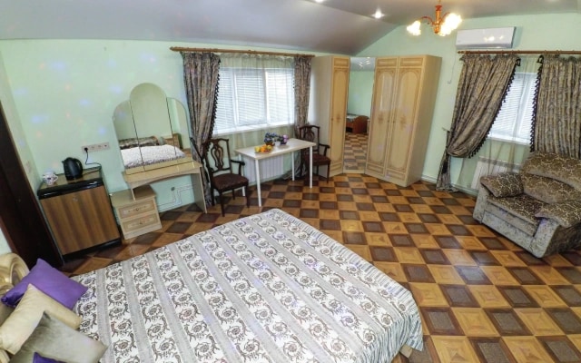 Guest house V gostyakh kak doma