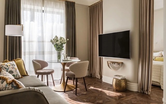Квартира Moscow Deluxe Apartments Grand Residence SLAVA