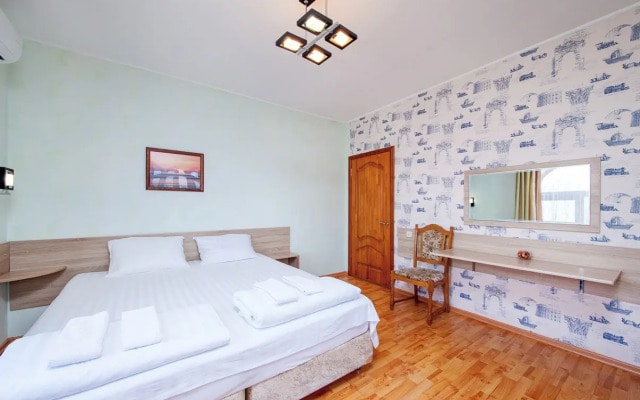 Sem'ya Guest house
