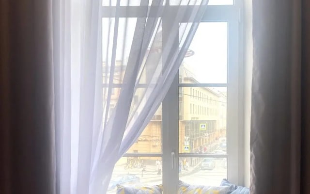 Квартира New Horizon Nevskiy 91 с потрясающим видом на Невский проспект