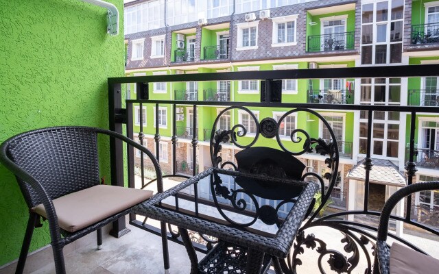 Апартаменты RED APARTMENTS Арт Лайт Сити апартамент Пикассо
