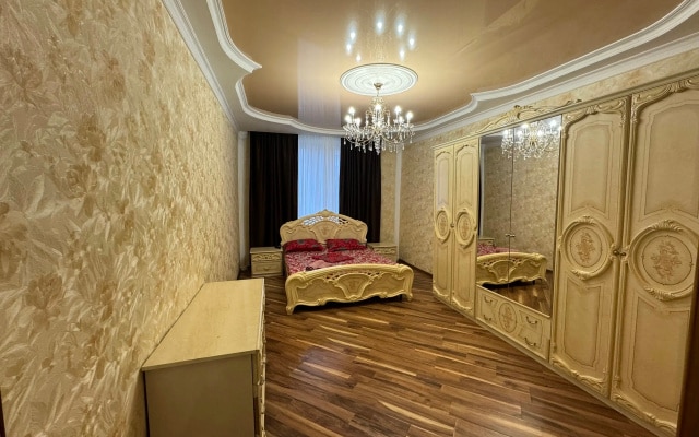 Квартира на Улице Джанаева 44А