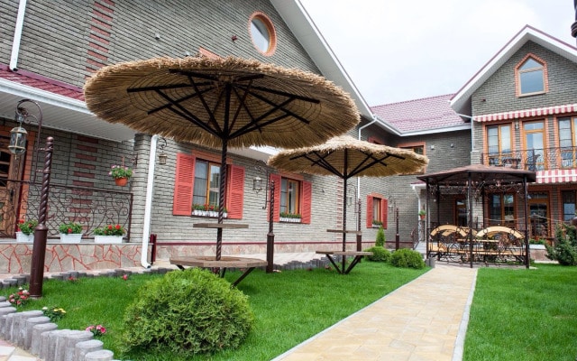 Yakor Fishing-Hunting Hotel