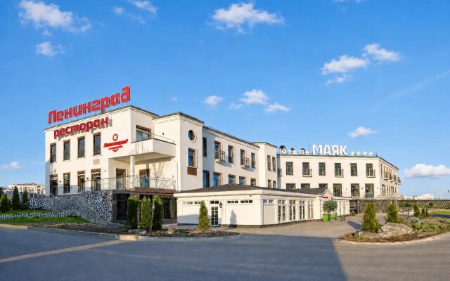 Апарт-отель МАЯК
