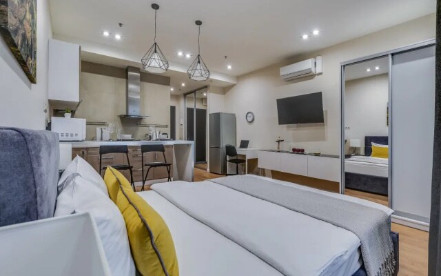 Апартаменты Представительские с Балконом и Видом на Город Business Apartments