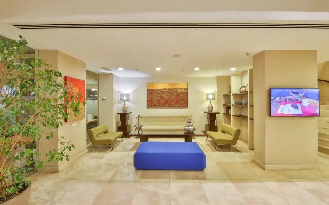 Отель Ramada By Wyndham Istanbul Taksim