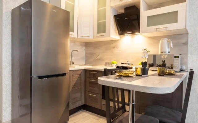 Апартаменты Prince Apartments на ПроспектеСтроителей 18 (234)