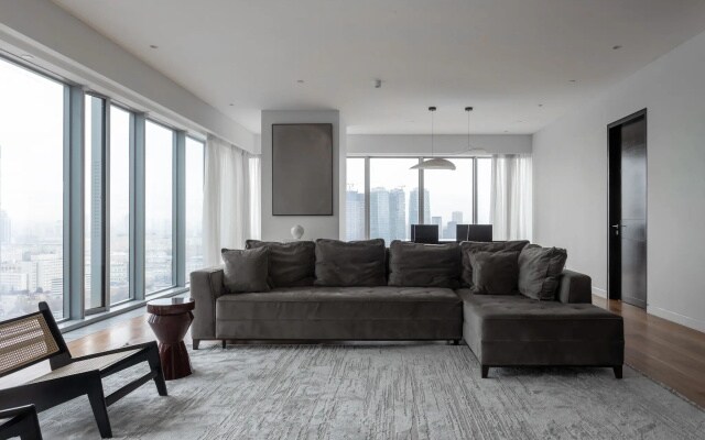 Апартаменты Family Apartment by Roomley