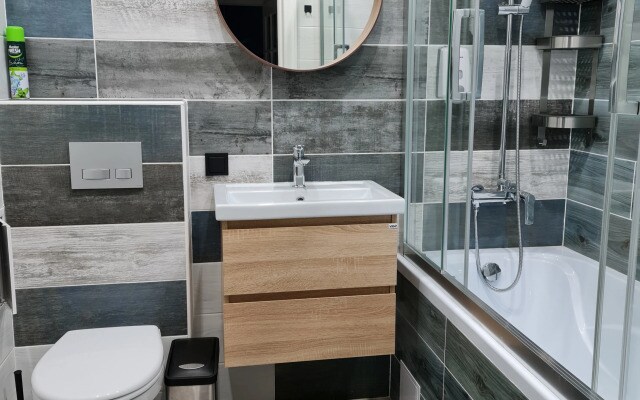 Апартаменты Loft4*you River Пестова 9
