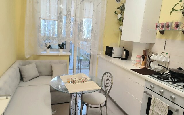 Solnechnaya Kvartira Na Cuzdalskoy Apartments