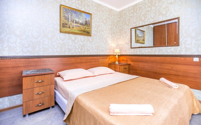 Chetyre Sezona Na Korolenko 8A Guest House