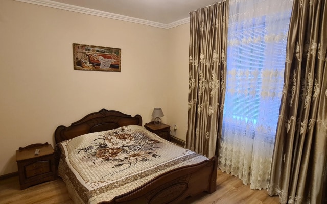 Квартира на Кырджалийской 8