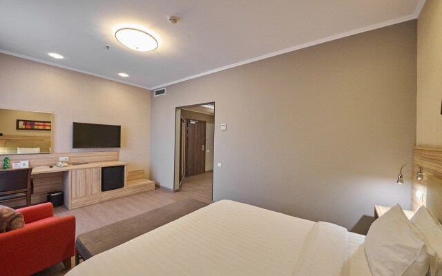 Отель Ramada by Wyndham Rostov-on-Don Hotel & SPA