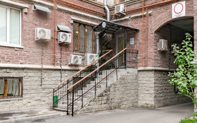 Хостел В.8