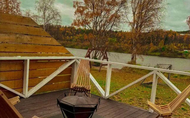 Вилла Семейно-Туристический загородный клуб Карамелькино Коттедж 4